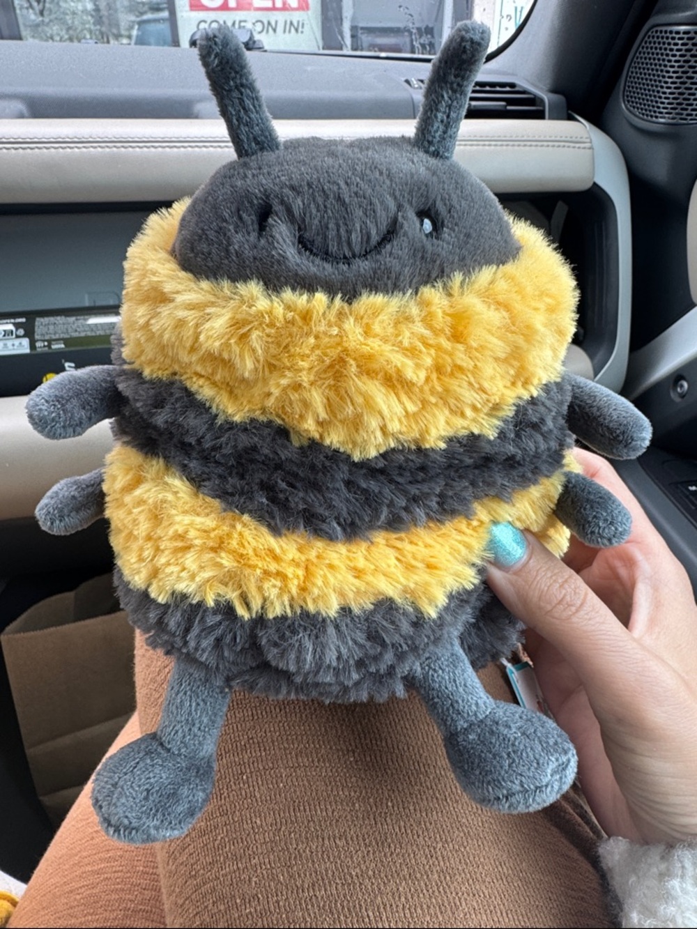 Jellycat Albee Bee